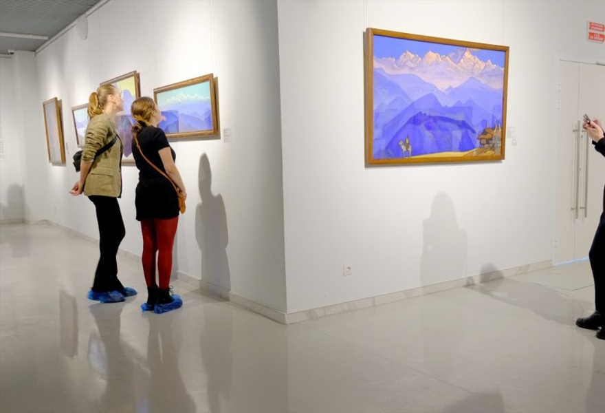 Экскурсия по выставке произведений Николая Рериха