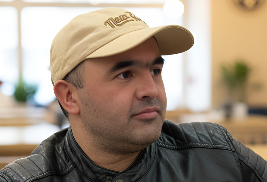 Квартирник: Баҳром Қодир / Поэзия + Музыка