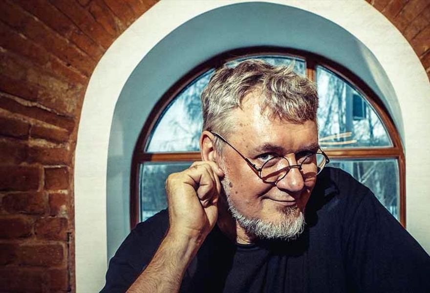 Лекция «Мыслить креативно» от дизайнера, писателя, оформителя альбомов рок-звезд Александра Коротича