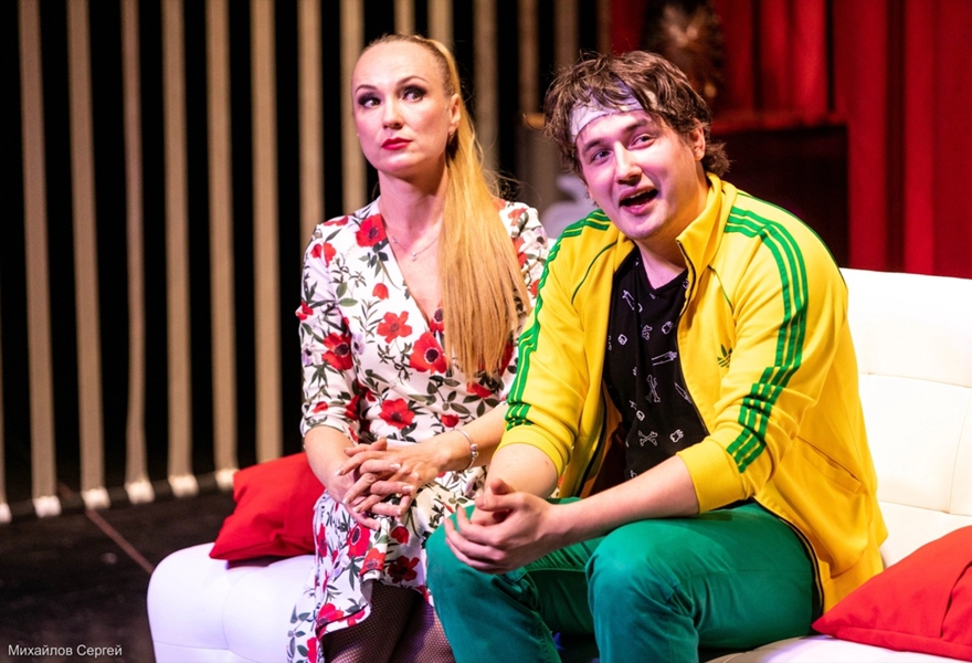 "Слишком женатый таксист"