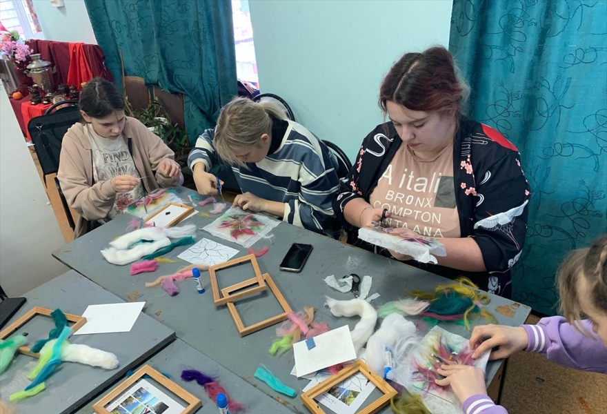 Мастер-класс «Картины из шерсти»