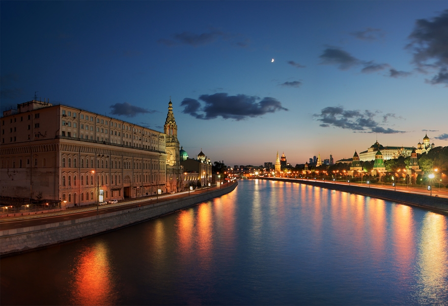 Москва река вечером