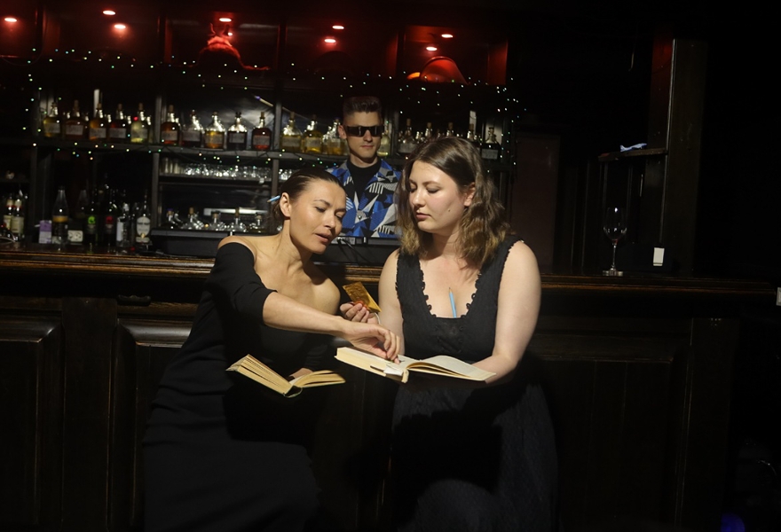 Легкий спектакль-стендап по Достоевскому