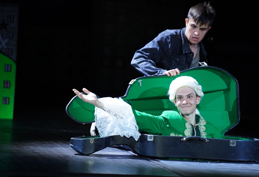 "День числа Пи" две истории из 7 "Б" с рок-ансамблем