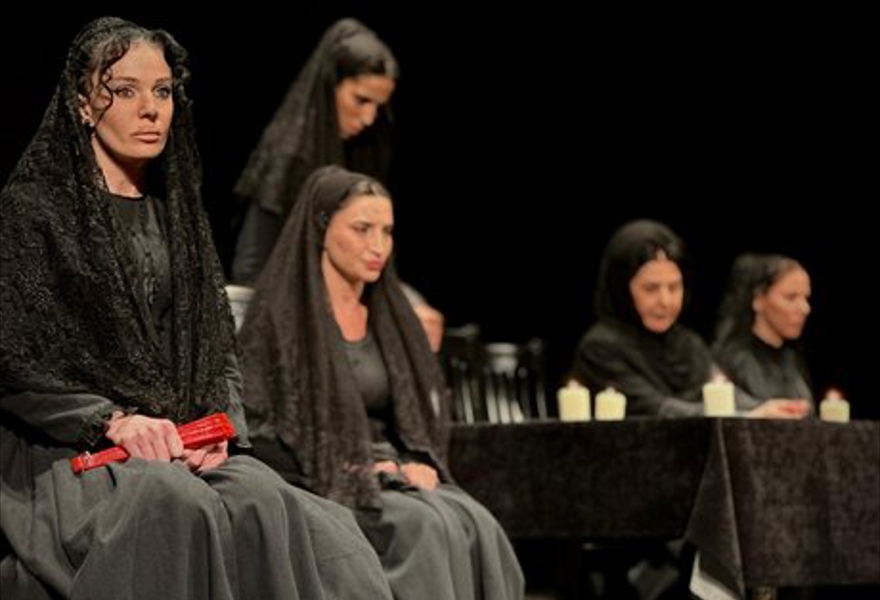 Экскурсия «Театральное закулисье. Мемориальное портретное фойе»