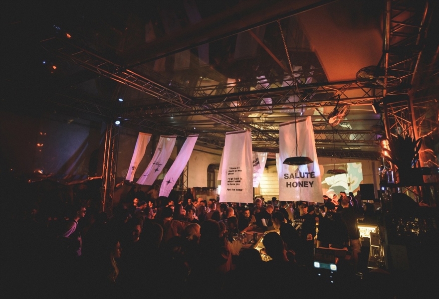 18.05 | SALUTE HONEY  [ДВОР] + DISCOVERY [ЗАЛ] @UNION