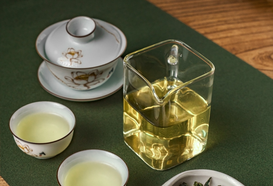 Дегустация зеленых китайских чаев в H2O