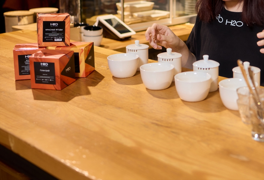 Технология изготовления и производство светлых улунов из Аньси, провинция Фуцзянь, Китай.