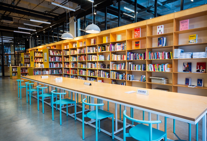 Читательский билет библиотеки "Книги на Октаве" на 1 год