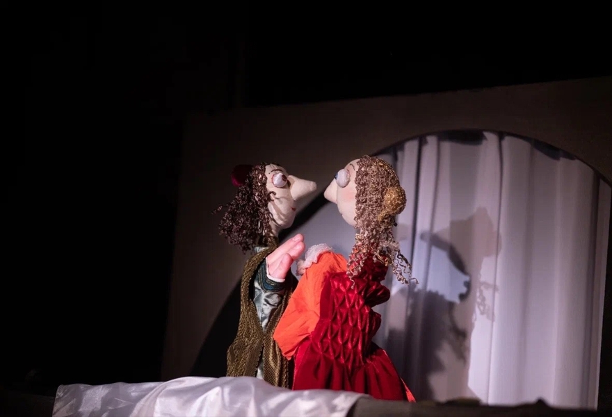 Ромео и Джульетта  (КУКФО г.Санкт - Петербург) на сцене театра кукол "Золотой петушок"